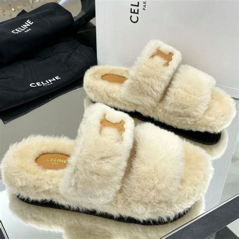 2021冬日爆款「精品毛毛拖鞋」推薦：CELINE Open Slide Slipper .